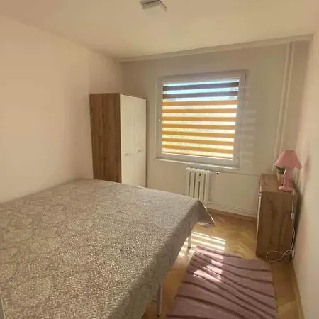 Mieszkanie Z Biurem גדינייה